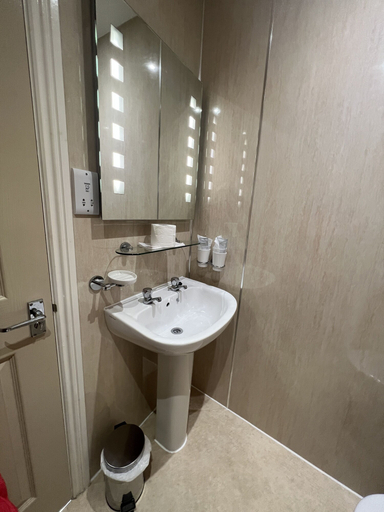 Bathroom 3, Links Lets, Northumberland
