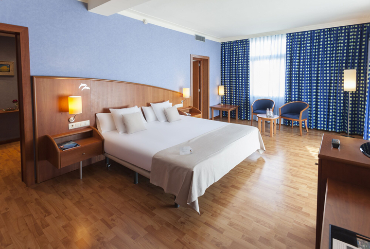Bedroom 4, Hotel Delfín, Girona