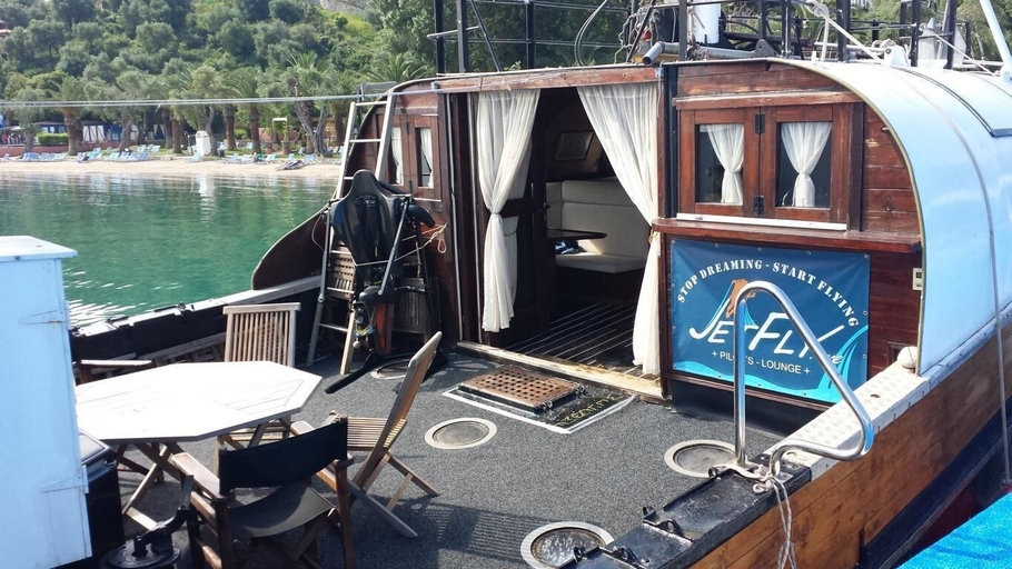 Exterior & Views, MS Cutty Jean