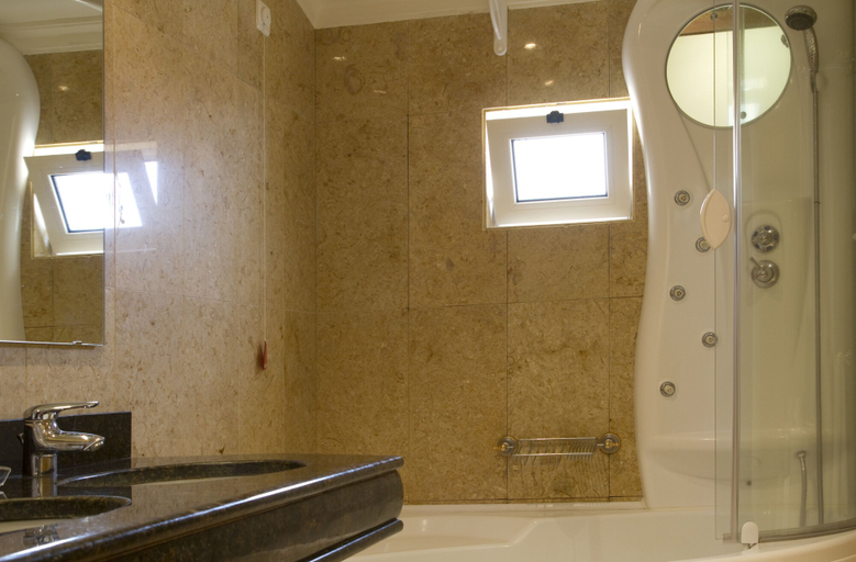 Bathroom 5, Quinta Bela Sao Tiago, Funchal