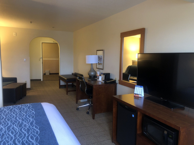 Bedroom 3, Comfort Inn & Suites Ukiah Mendocino County, Mendocino