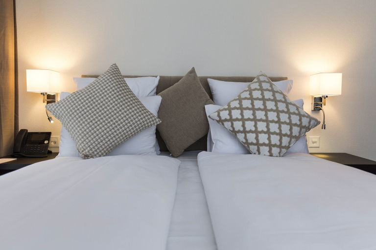 Bedroom 2, Hotel Swiss Star, Hinwil