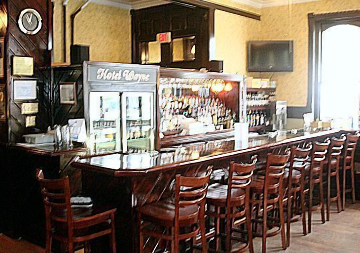 Food & Drinks 4, Hotel Wayne, Wayne