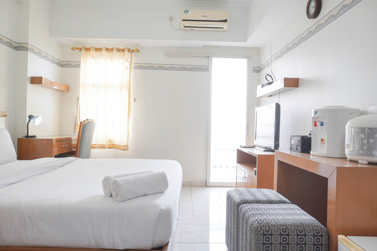 Tranquil and Lavish Studio at Margonda Residence 2 Apartment By Travelio, Depok