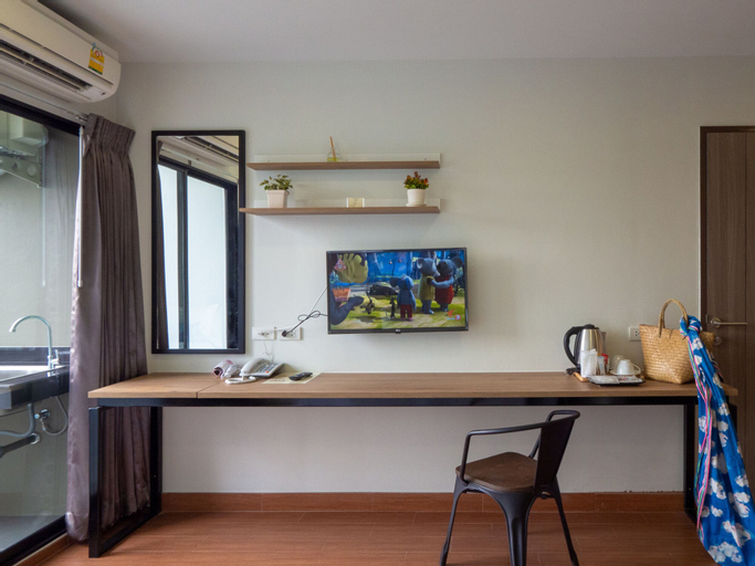 Bedroom 27