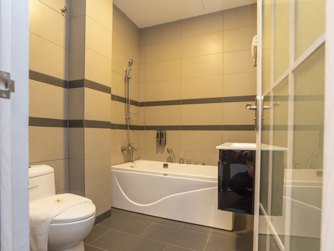 Bathroom 5, Zenz Hotel, Kulaijaya