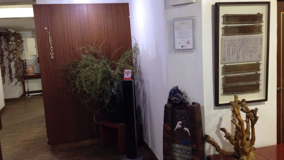 Others 5, Goodstay Herotel, Buk