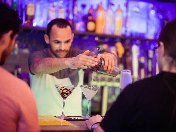 Food & Drinks 5, Beds n' Drinks Hostel, Miami-Dade