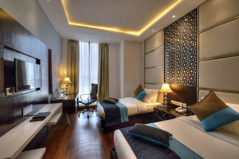 Bedroom 3, Hotel Delite Grand, Faridabad