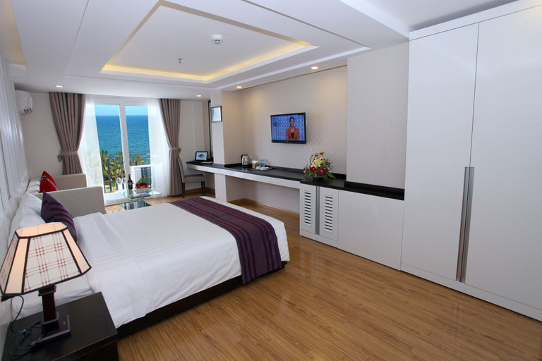 Bedroom 2, Golden Time Hotel, Nha Trang