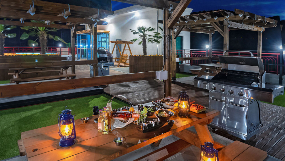 Food & Drinks 5, Gold Beach Resort, Yeosu