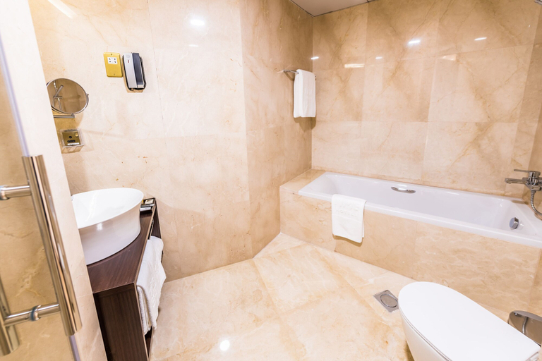 Bathroom 5, TIME Rako Hotel, Al Wakrah