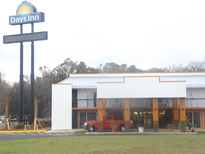 Exterior & Views 2, Days Inn by Wyndham Wildwood I-75, Sumter
