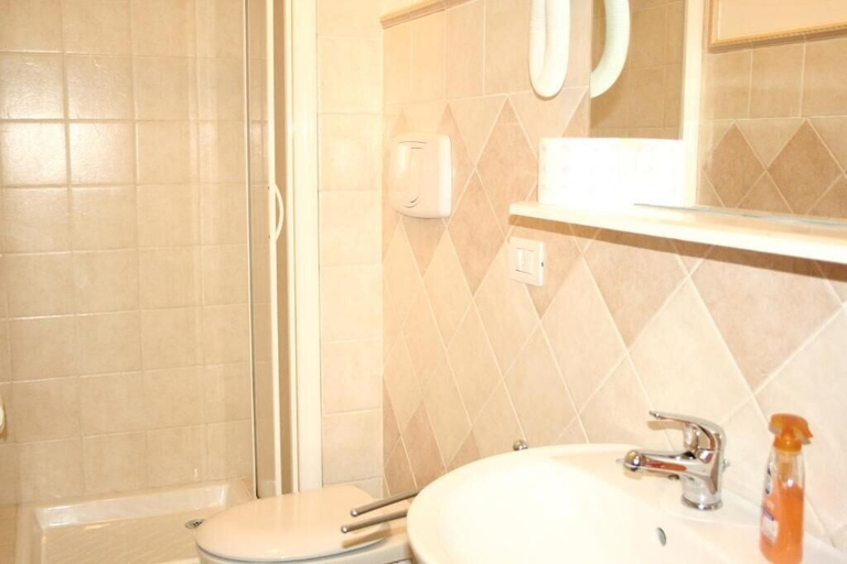 Bathroom 5, B&B Guest House Il Porto Vecchio, Sassari