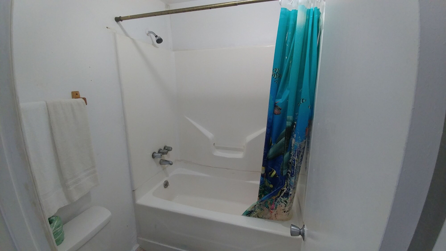 Bathroom 3, Anchor Motel & RV Park, Brazoria