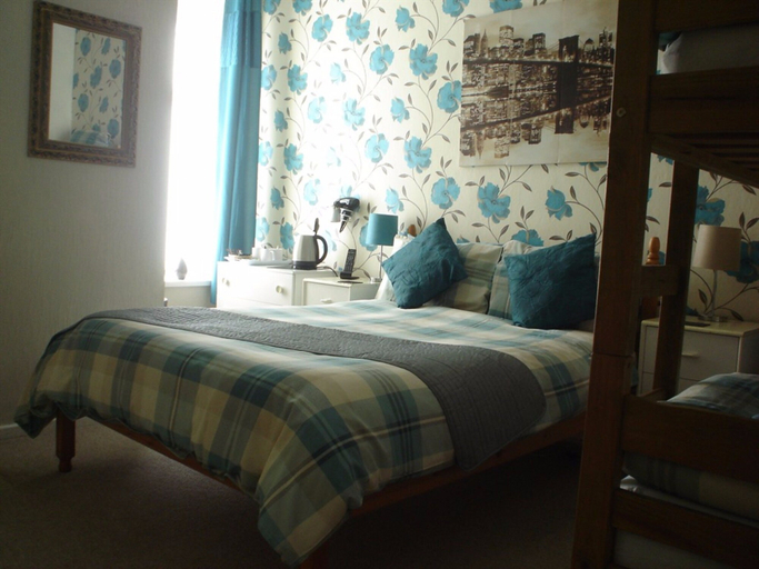 Bedroom 4, The Franklyn Hotel, Blackpool