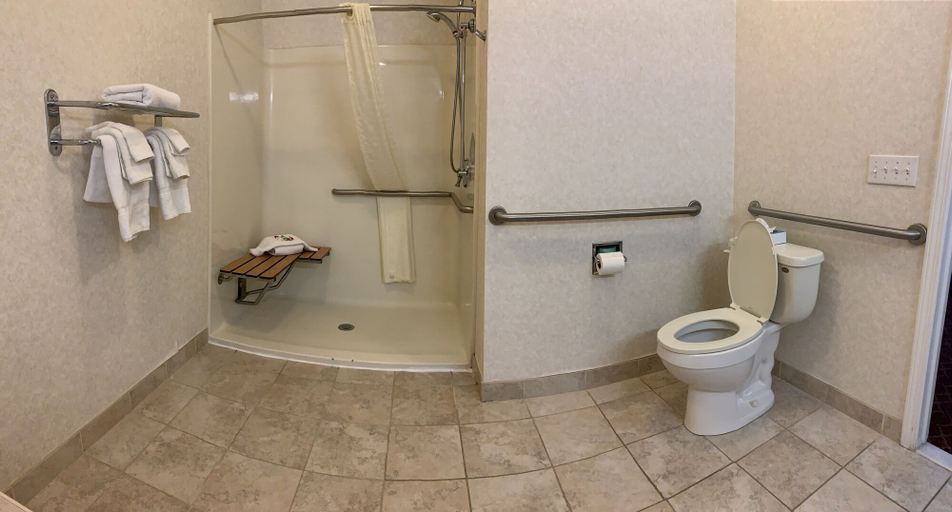 Bathroom 4, Super 8 by Wyndham Albany, Albany