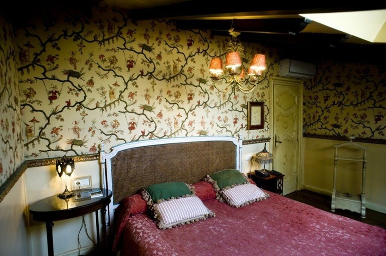 Bedroom 3, Palacio de Cutre, Asturias