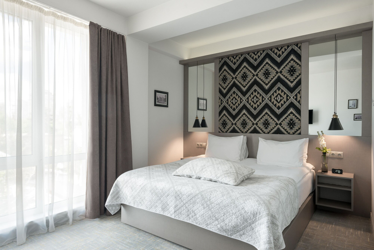 Bedroom 3, Thomas Albert Hotel