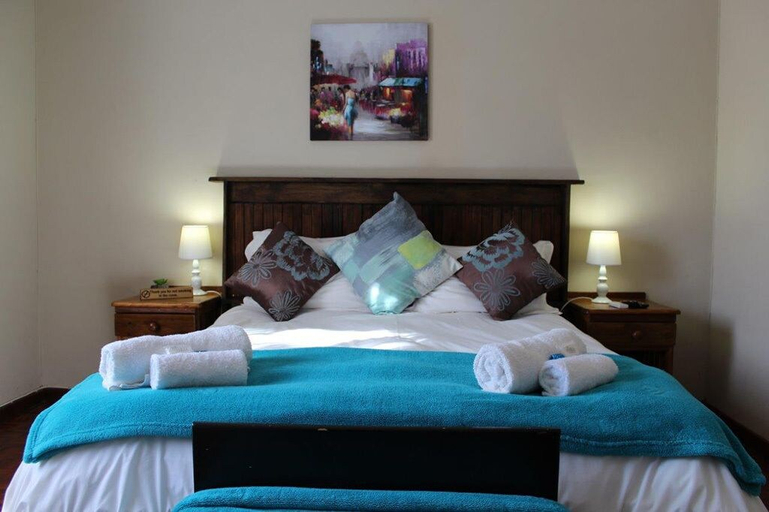 Bedroom 2, The Hamlet Country Lodge, Cape Winelands