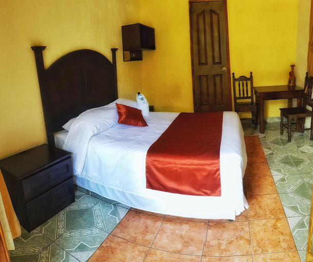 Bedroom 3, Hotel Santa Maria, Panajachel
