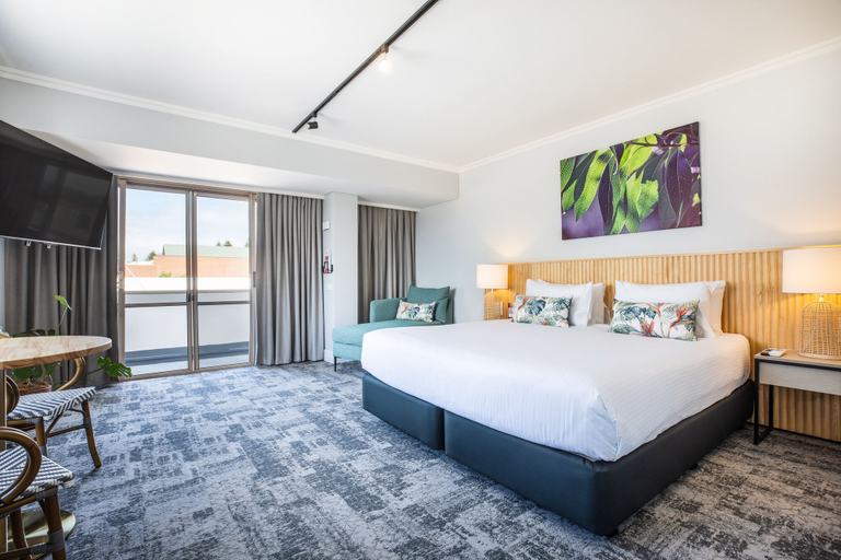 Bedroom 4, Nightcap at Hotel Victor, Victor Harbor