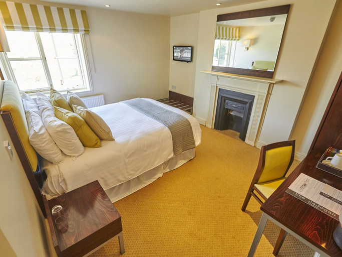 Bedroom 5, The Cadogan Arms, Suffolk