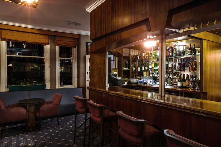 Food & Drinks 4, Mitre House Hotel, London