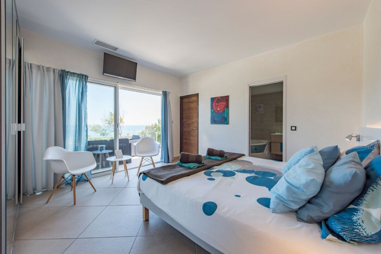 Bedroom 4, Villa Perle de la Mer, Var