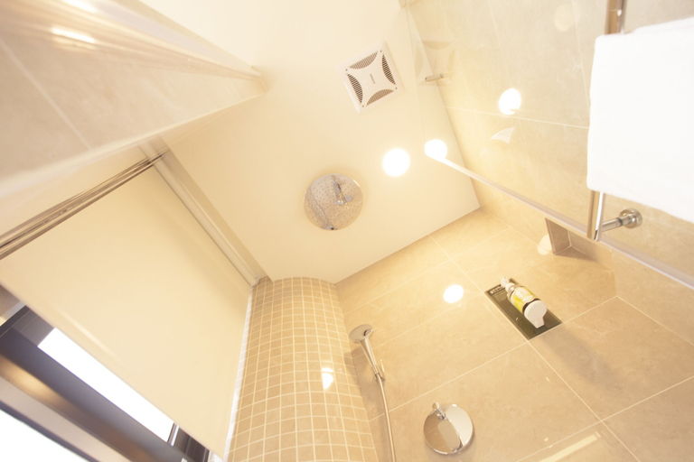 Bathroom 4, Inn by the Village, Taitung