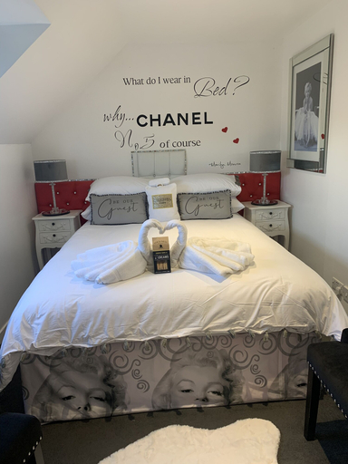 Bedroom 4, Gleninver Guest House, Highland