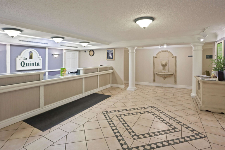 Public Area 2, La Quinta Inn by Wyndham Omaha West, Douglas