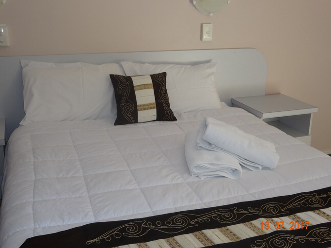 Bedroom 3, Forster Palms Motel, Great Lakes