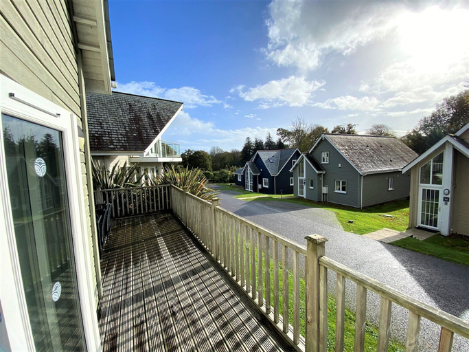 Exterior & Views 2, Trewhiddle Villa 29, Cornwall
