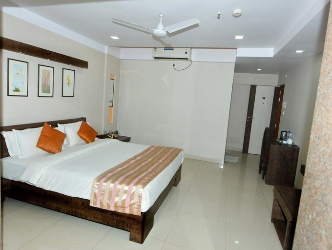Bedroom 3, Boshan Hotels, North Goa