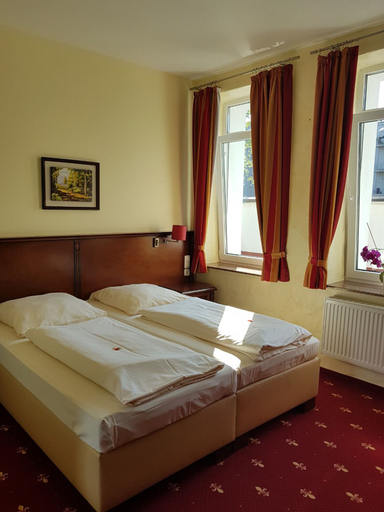 Bedroom 4, Hotel Medaillon, Magdeburg