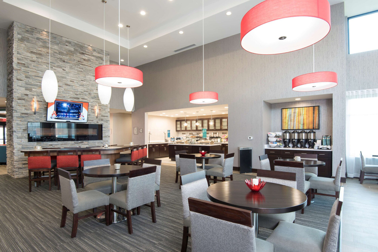Food & Drinks 5, Homewood Suites by Hilton Cleveland/Sheffield, Lorain