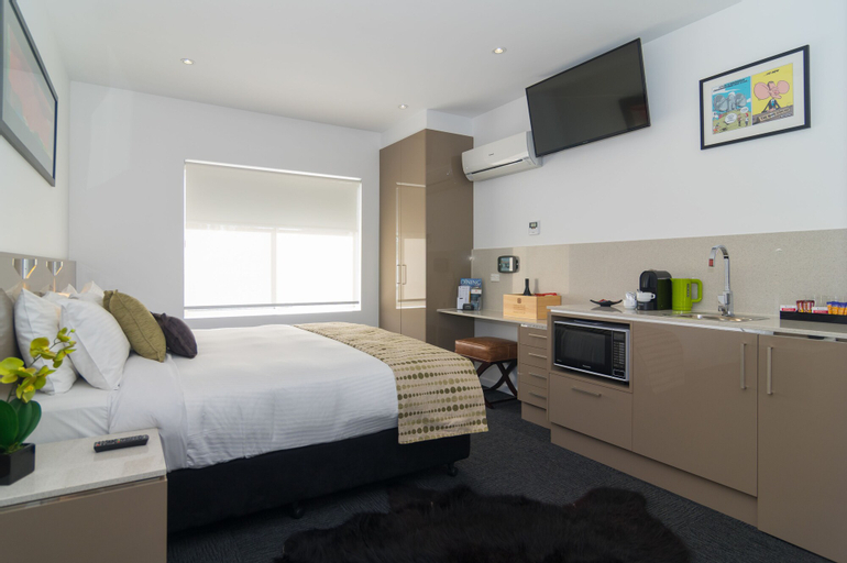 Bedroom 18