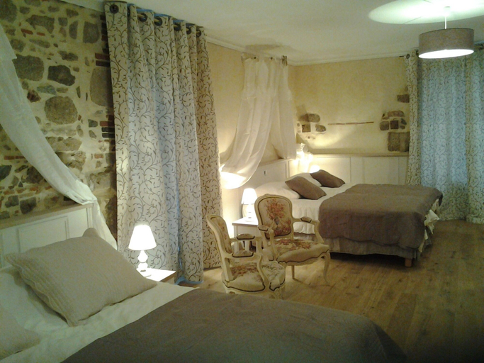 Bedroom 4, Le Manoir Aux Douves, Vendée