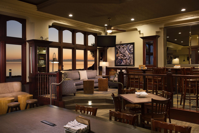 Food & Drinks 5, Embassy Suites by Hilton San Francisco Airport Waterfront, San Mateo