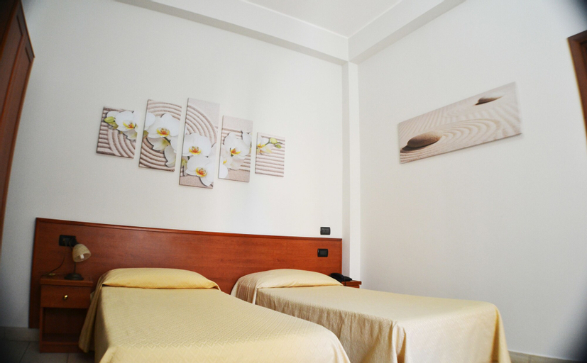 Bedroom 3, B&B Centrale, Reggio Di Calabria