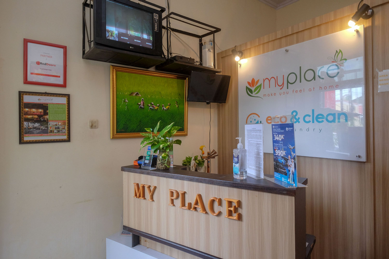 Public Area 3, RedDoorz @ Jalan Pramuka Manado, Manado