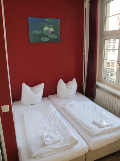 Bedroom 3, Metropol Hostel Berlin, Berlin