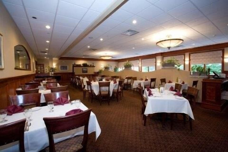 Food & Drinks 5, Winnapaug Inn, Washington