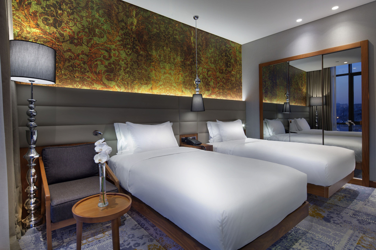Bedroom 3, DoubleTree by Hilton Hotel Istanbul - Piyalepasa, Beyoğlu
