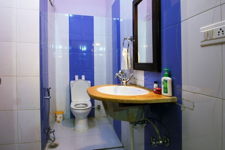 Bathroom 5, Hotel Tokyo Palace, Jaisalmer