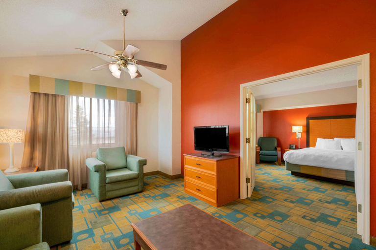 Bedroom 3, La Quinta Inn By Wyndham Cheyenne, Laramie
