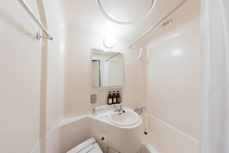 Bathroom 4, Sunny Stone Hotel, Suita
