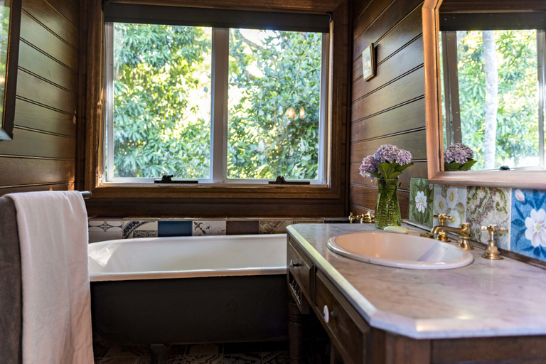 Bathroom 3, Rosewood Estate, Tamborine Mountain