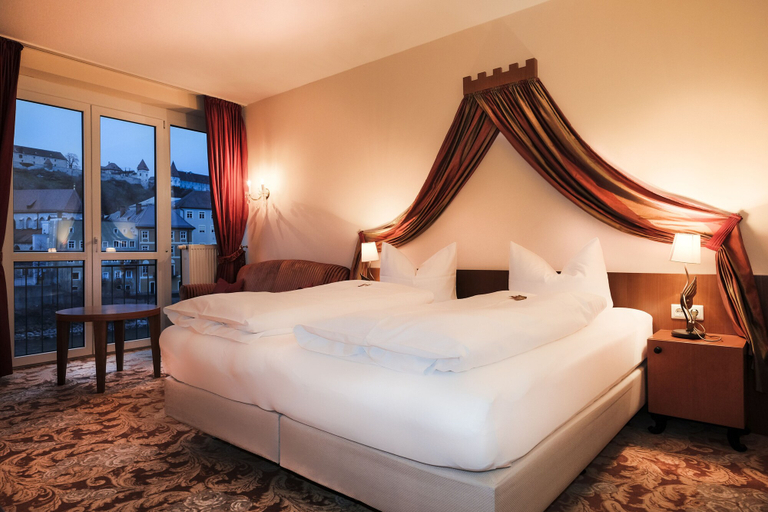 Bedroom 3, Burgblick, Braunau am Inn